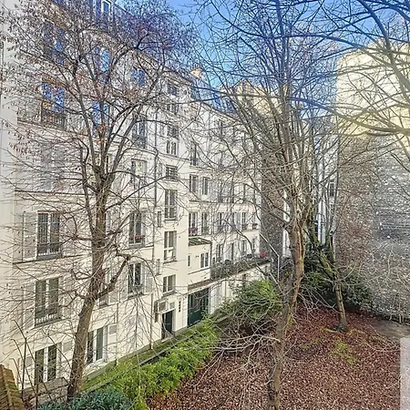 Appartement Charming Typical Parisian In The Heart Of *