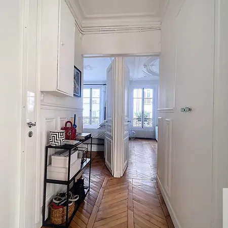 Appartement Charming Typical Parisian In The Heart Of Paris
